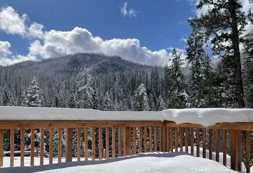 Hotelli Lochsa Lodge