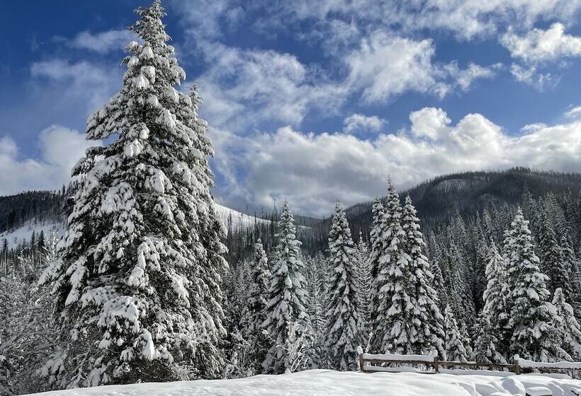 ホテル Lochsa Lodge