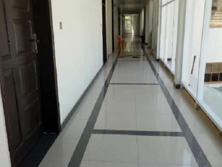 هتل Oasis International