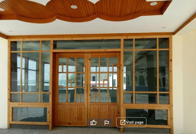 هتل Oasis International