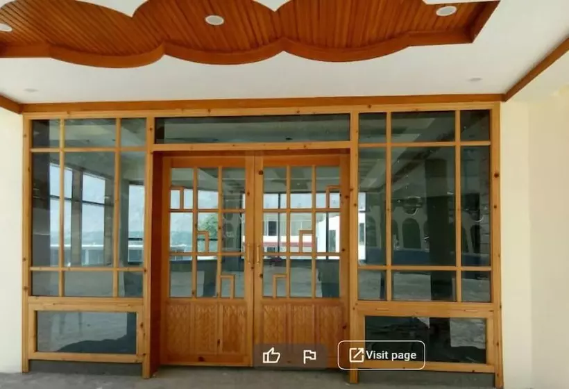 هتل Oasis International