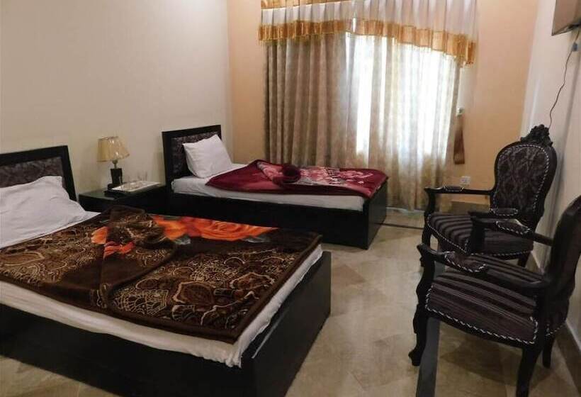 هتل Royal Emirates Residence