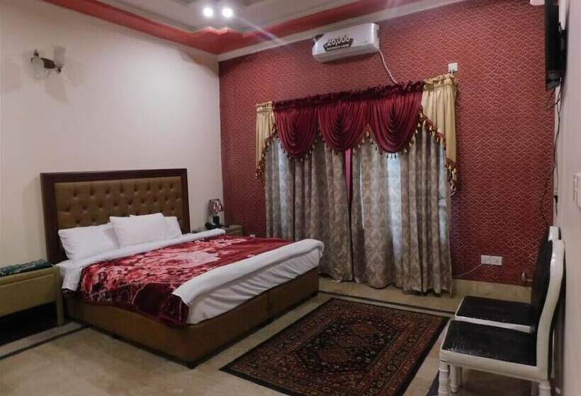 هتل Royal Emirates Residence