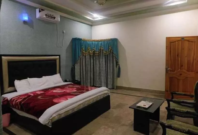 هتل Royal Emirates Residence