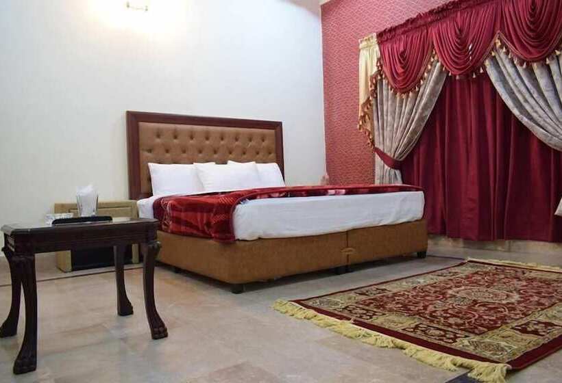 هتل Royal Emirates Residence