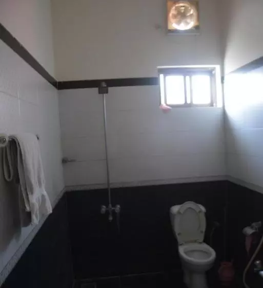 هتل Royal Emirates Residence