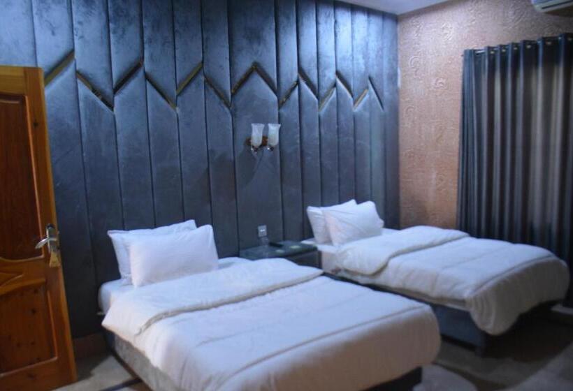 هتل Royal Emirates Residence