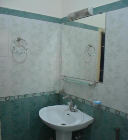 هتل Royal Emirates Residence