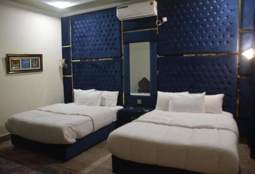 هتل Royal Emirates Residence