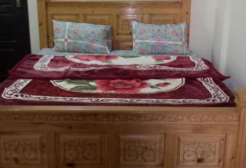 هتل Oasis International