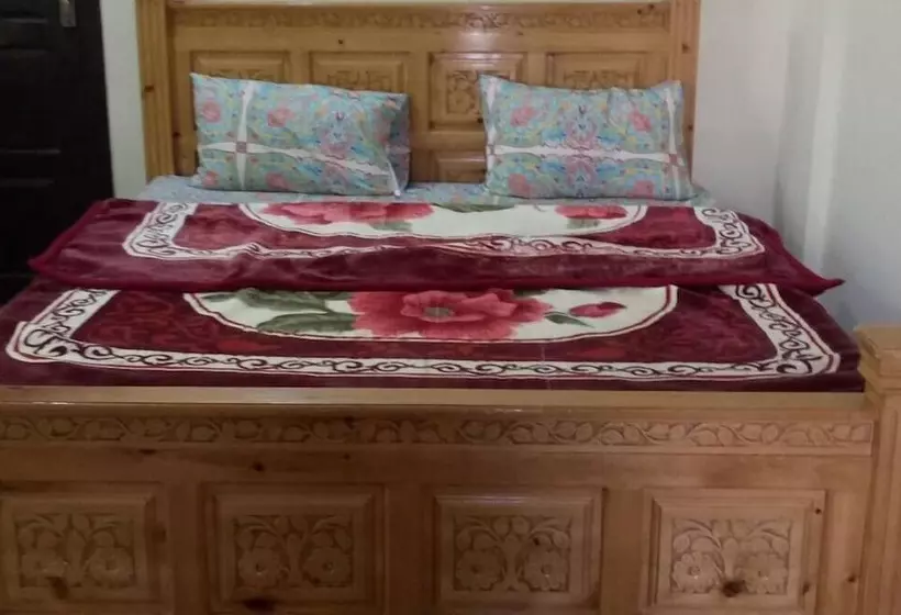 هتل Oasis International