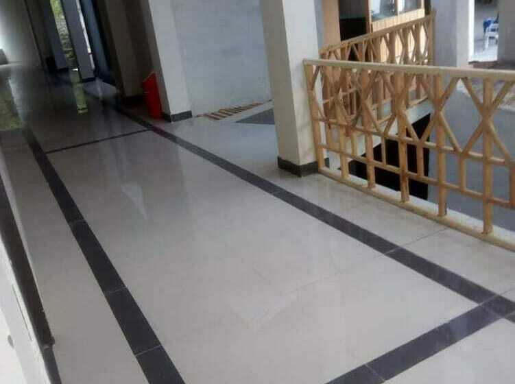 هتل Oasis International