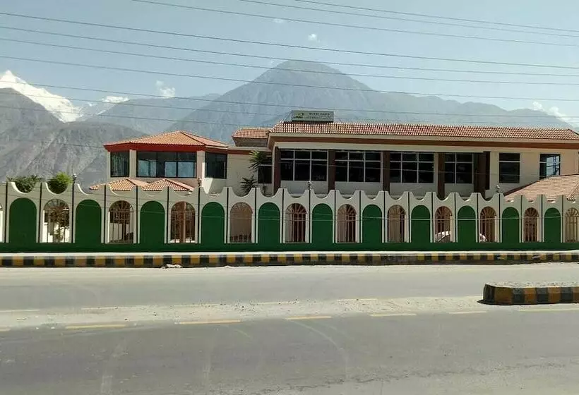 هتل Oasis International