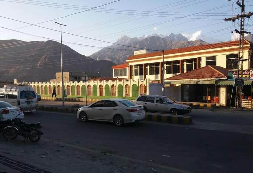 هتل Oasis International