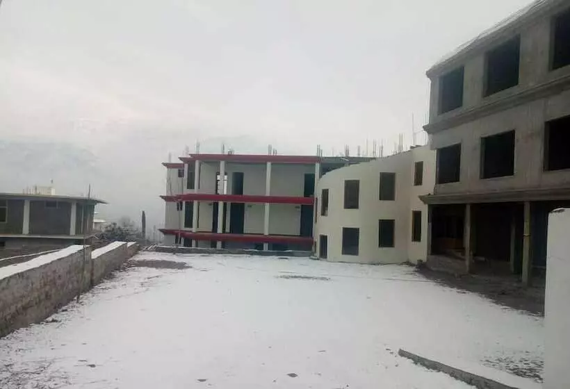 هتل Oasis International