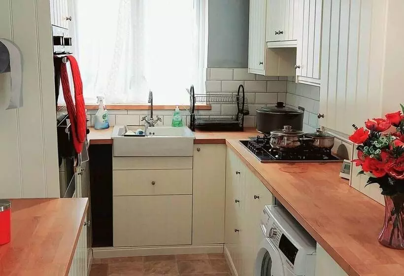 レジデンス Beautiful 3 Bed House In Chatham