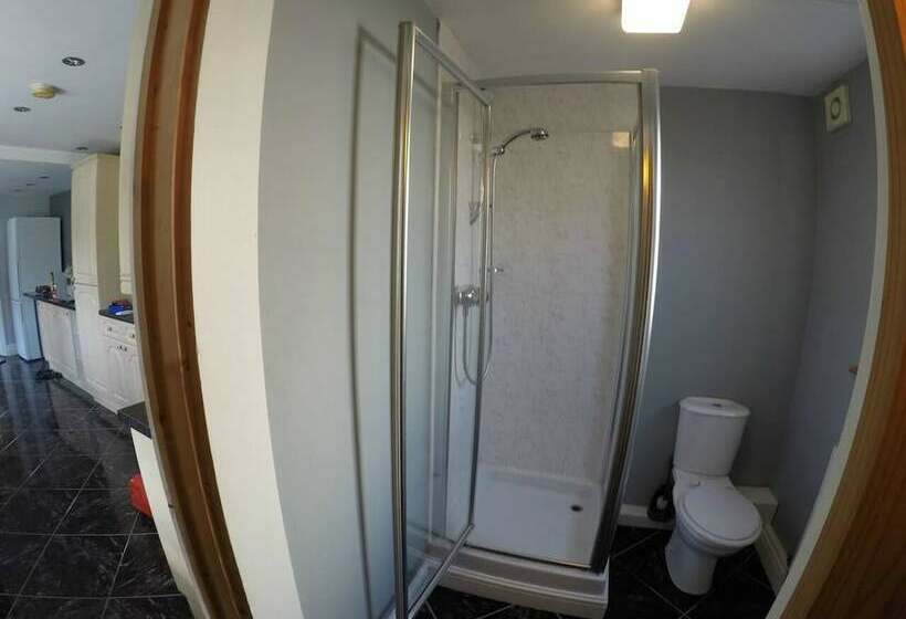 Residenza Beautiful And Spacious House In North Wales, Uk