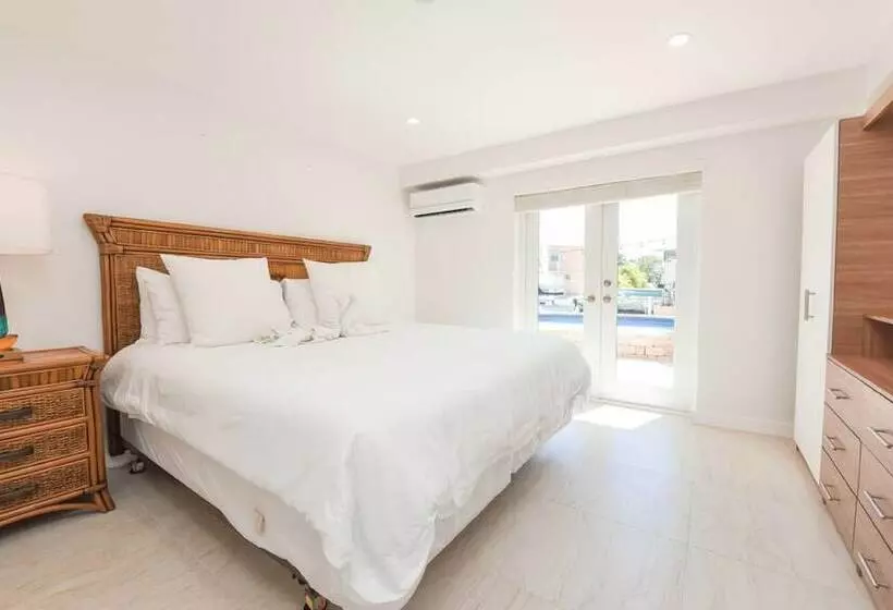 リゾートホテル Holly S Hideout By Florida Keys Luxury Rentals