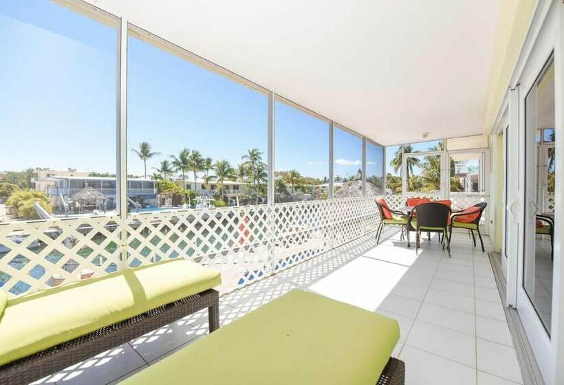리조트 Holly S Hideout By Florida Keys Luxury Rentals