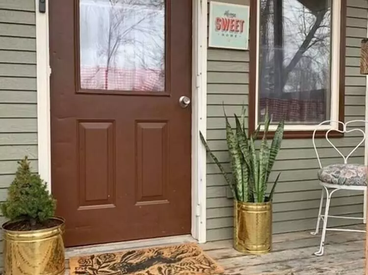 Retro Inspired Downtown Loveland Apartment