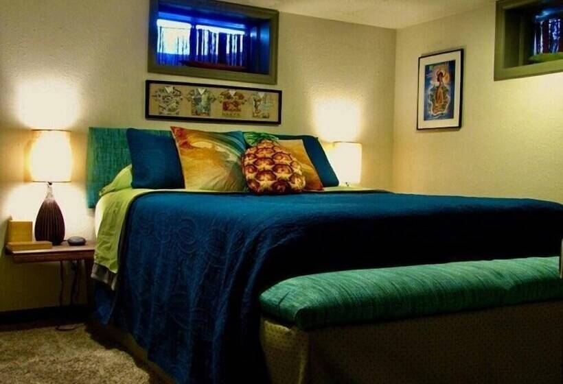 Retro Inspired Downtown Loveland Apartment