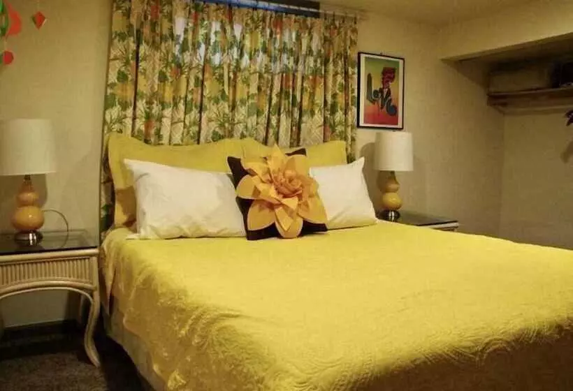 Retro Inspired Downtown Loveland Apartment