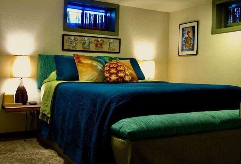 Retro Inspired Downtown Loveland Apartment