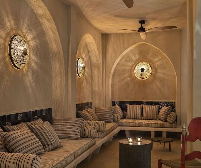 تختخواب و صبحانه Pajaro Rebelde