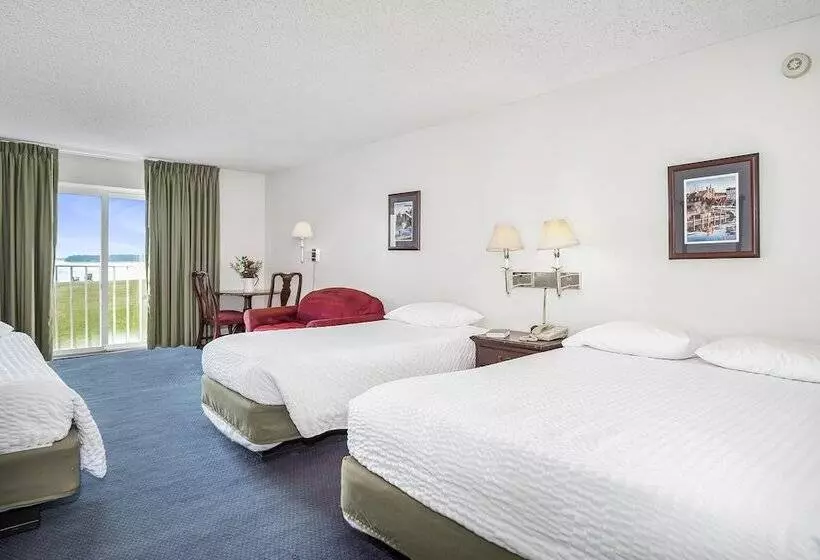 Lomakeskus Second Conference Family Deluxe Bay View