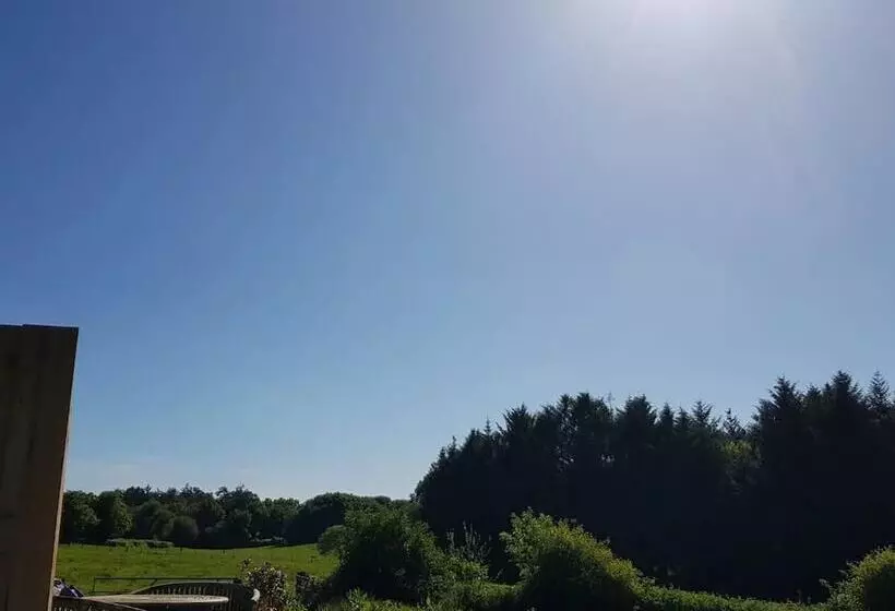 Cosy Cottage In The Blackdown Hills, Devon