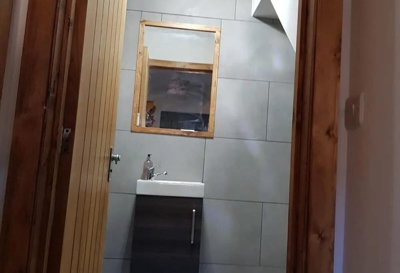 Cosy Cottage In The Blackdown Hills, Devon