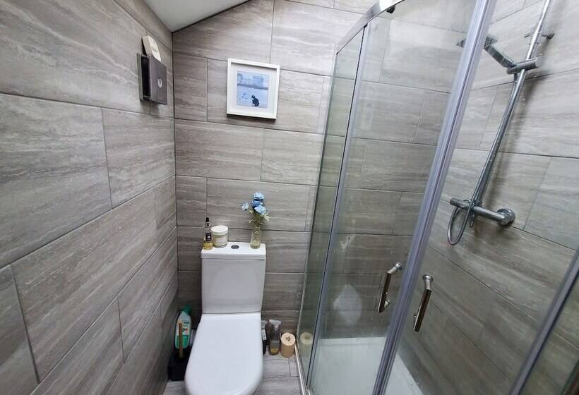 Cosy Cottage In The Blackdown Hills, Devon