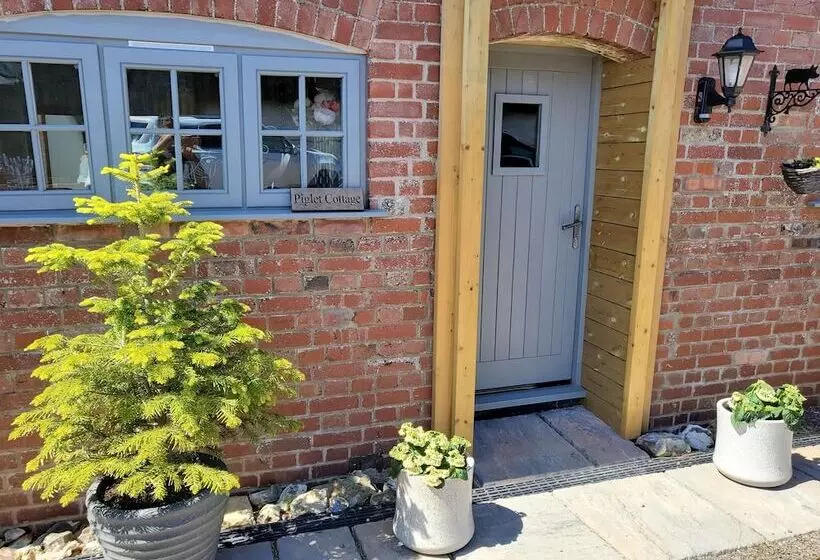 Cosy Cottage In The Blackdown Hills, Devon