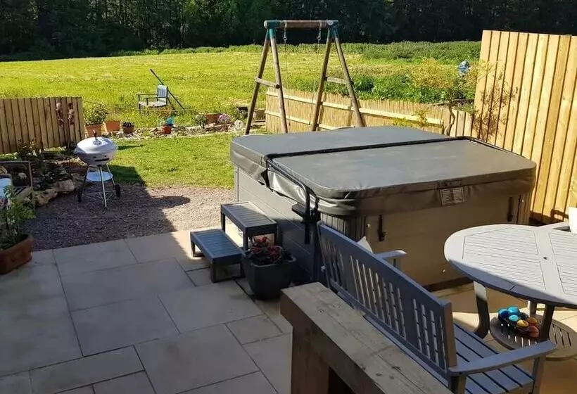 Cosy Cottage In The Blackdown Hills, Devon