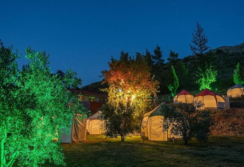 هتل Chingene Glamping