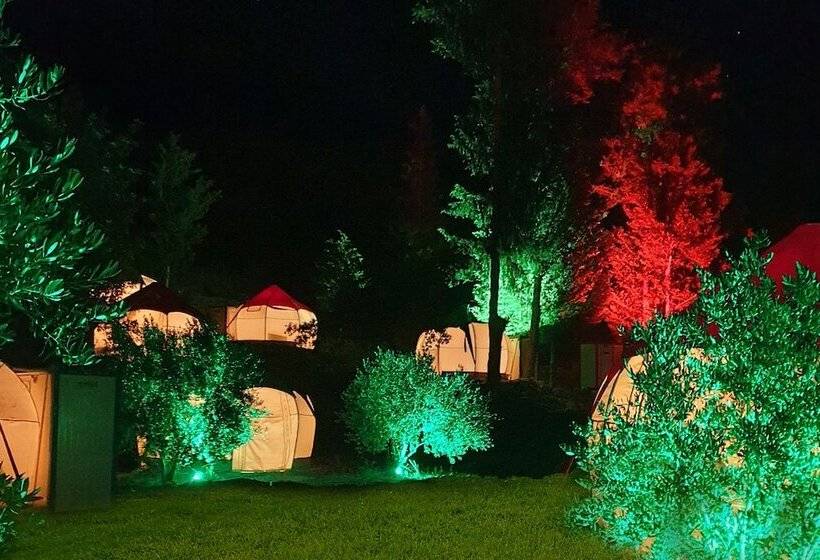 هتل Chingene Glamping