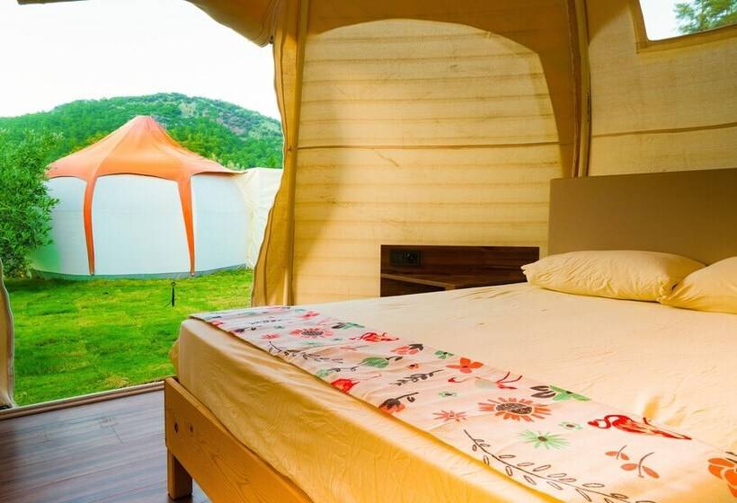 هتل Chingene Glamping