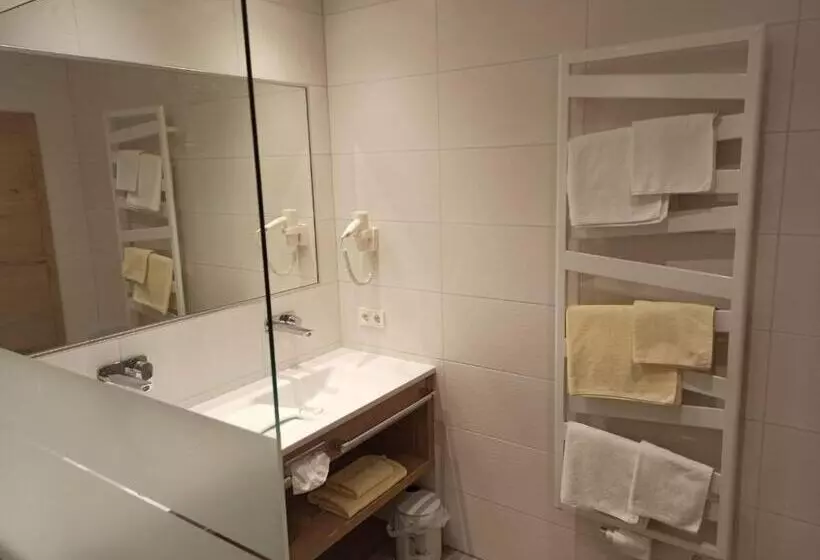 مبيت وإفطار Andrea 3 Sterne Superior