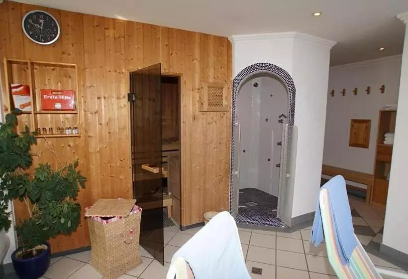 مبيت وإفطار Andrea 3 Sterne Superior