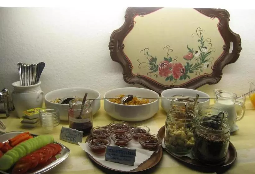 ベッドアンドブレックファースト Pension Danler