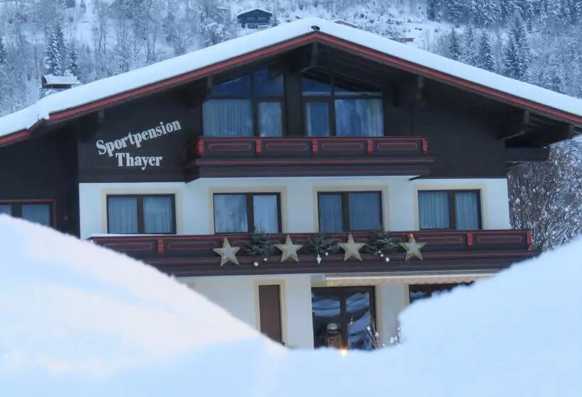 Bed and Breakfast Sportpension Thayer