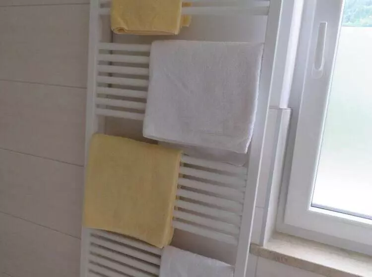 Bed and Breakfast Sportpension Thayer