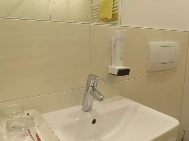 Bed and Breakfast Sportpension Thayer