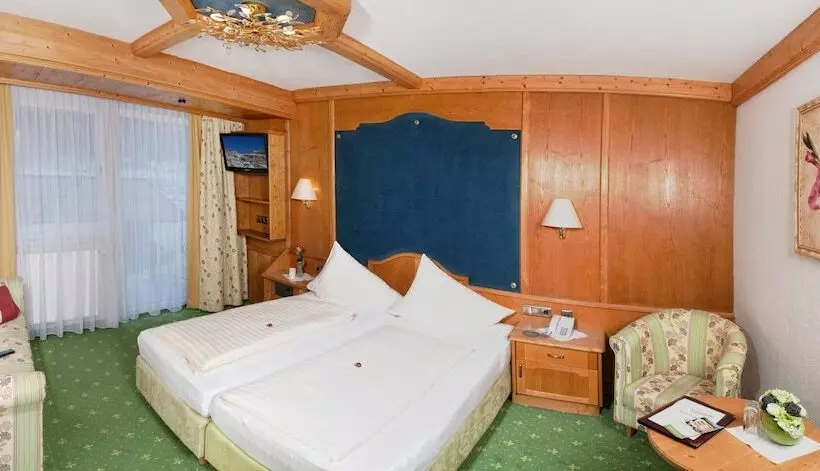 호텔 Almhof Lackner