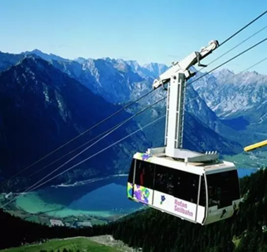 住宿加早餐  Alpina Pension