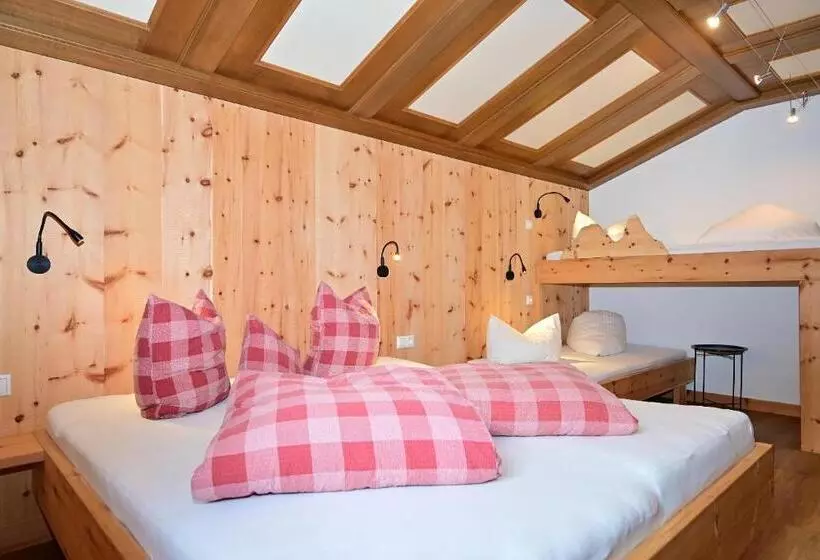 ホテル Das Alpspitz