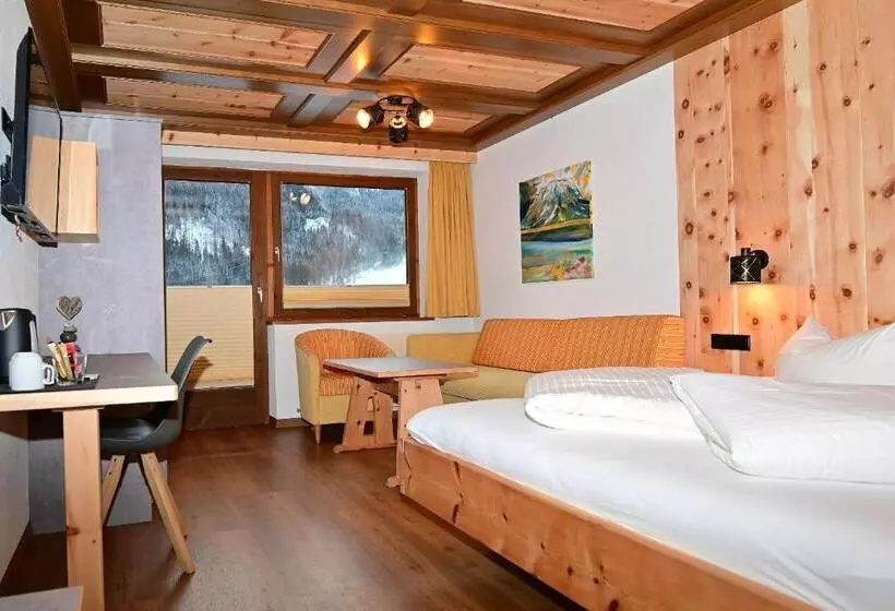 ホテル Das Alpspitz