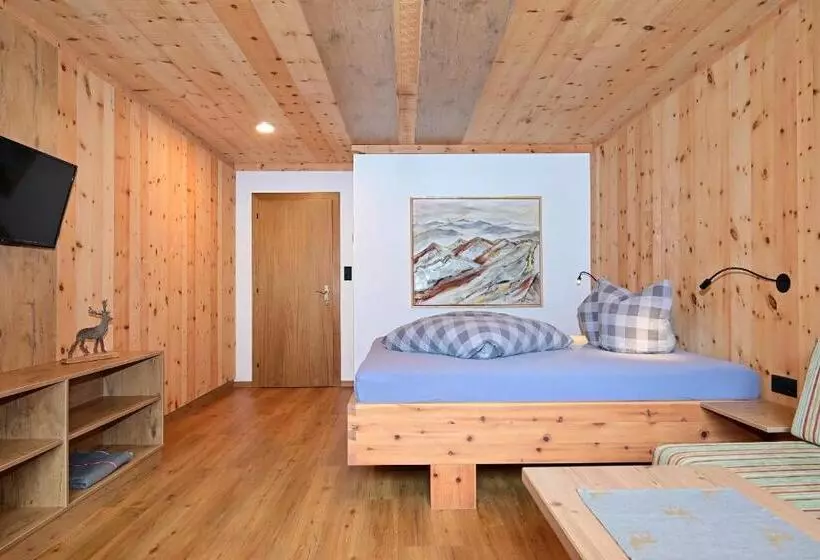 ホテル Das Alpspitz