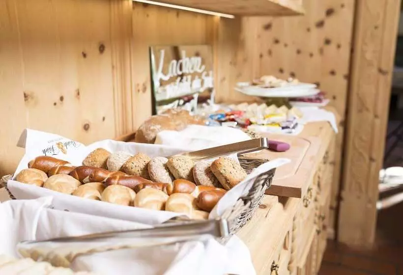 ホテル Das Liebling