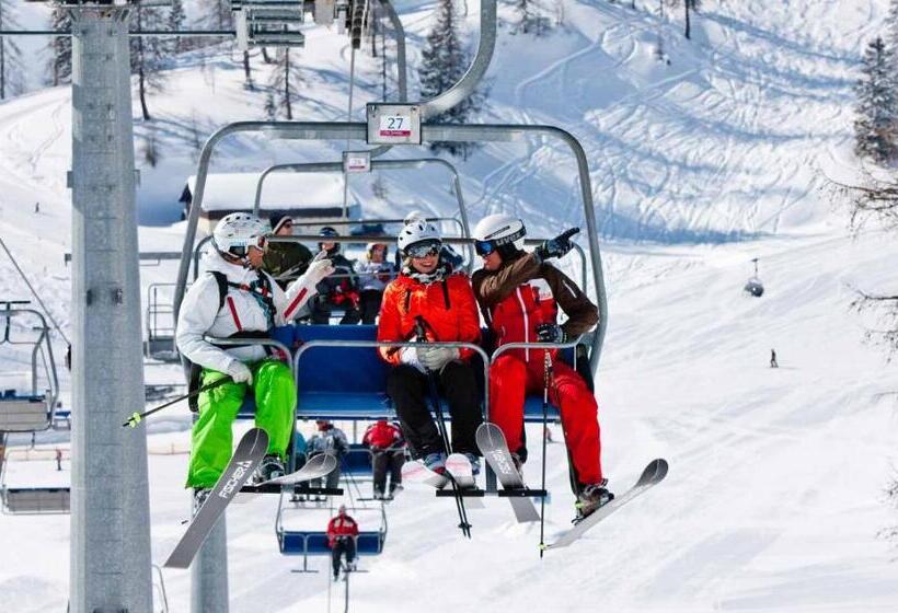 בית מלון כפרי Der Hechl